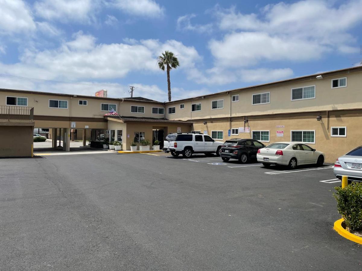 Grand Inn フラートン エクステリア 写真